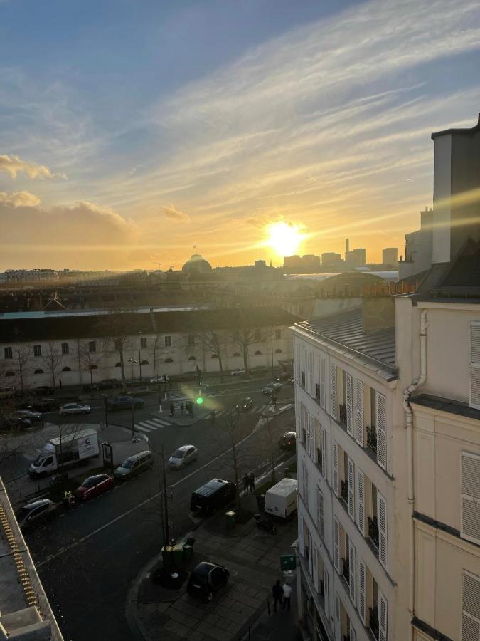 Appartamento Tour Effeil - Ecole Militaire - Invalides Parigi Esterno foto